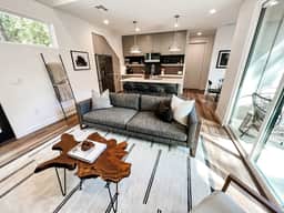 Luxury Downtown Home w/ Pool & Hot Tub Near Lake - Image 3